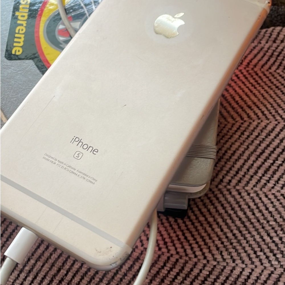 Apple iPhone 6s plus 64 gb- Silver